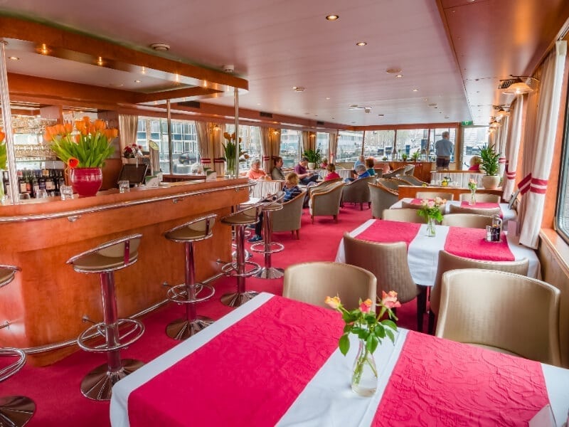 https://boatbiketours.com/wp-content/uploads/2018/02/Fluvius_bar.jpg