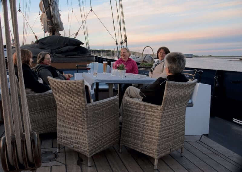 https://cdn.boatbiketours.com/wp-content/uploads/2018/02/Wapen_fan_Frysl%C3%A2n_deck_1.jpg