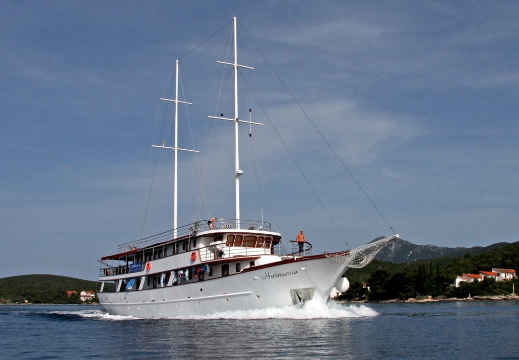 Barco Harmonia