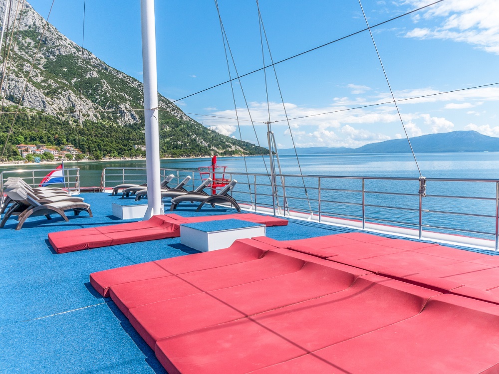 Barco Harmonia - deck