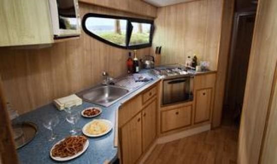 Barco Caprice 1002