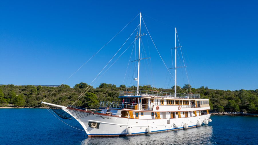 Barco Magellan