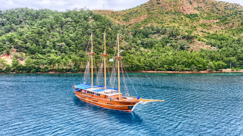 Barco Thalassa