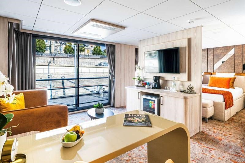 Barco Vivienne 332