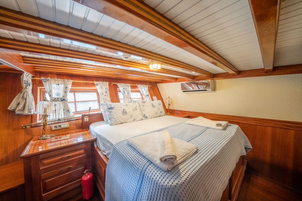 Barco Admiral Turquia